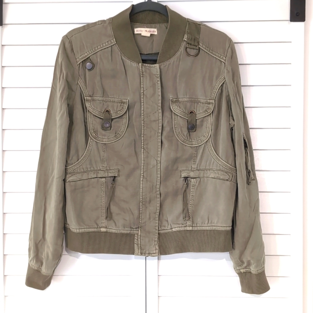 Peyton Jensen Size Medium Olive Green Bomber Style Jacket